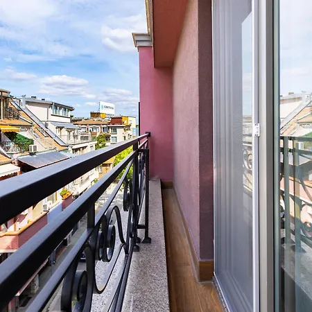 Stylish Escape 1bd In * بلوفديف