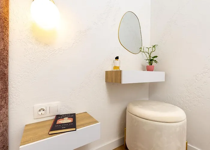 Stylish Escape 1bd In By Flat Mаnager Апартаменти