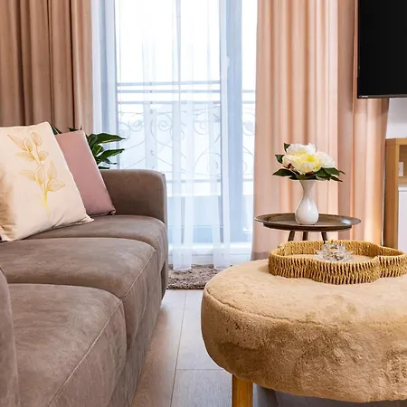 Stylish Escape 1bd In By Flat Mаnager 아파트