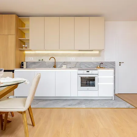 Stylish Escape 1bd In 아파트