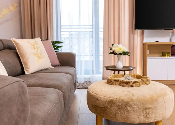 Stylish Escape 1bd In By Flat Mаnager 公寓