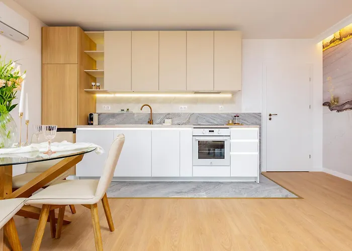 Stylish Escape 1bd In By Flat Mаnager 公寓